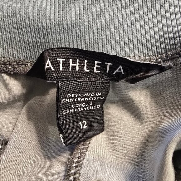 ATHLETA  Capri PANTS- size 12 - Picture 5 of 5